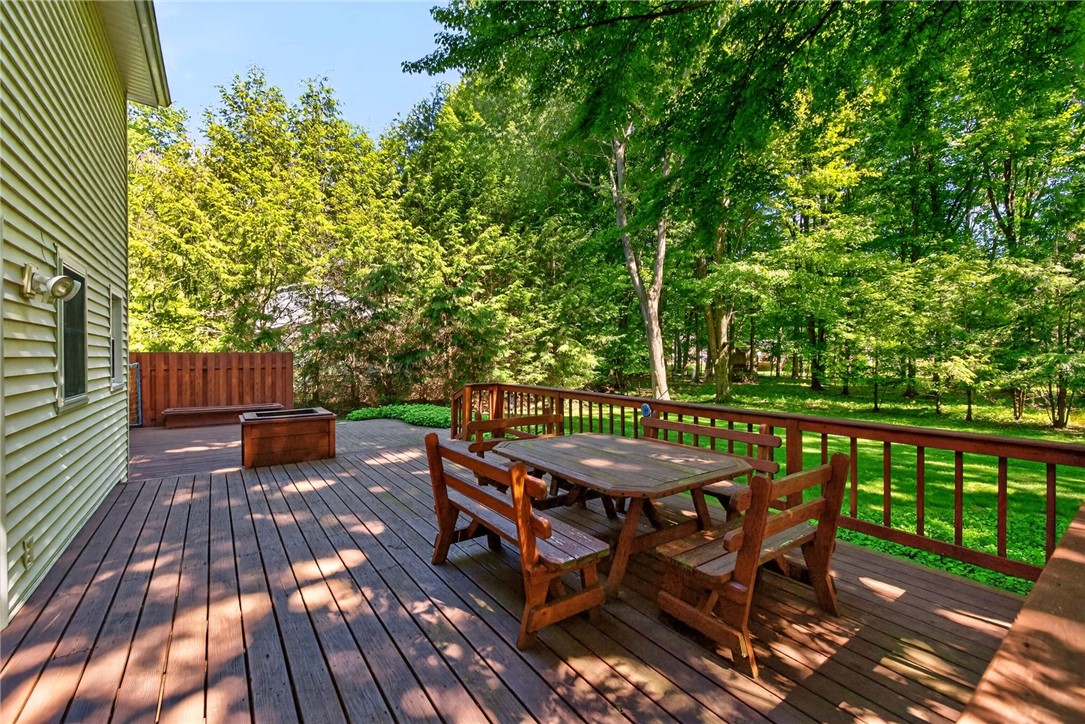 1111 Everwild View Webster, NY 14580 - Photo 23 of 25