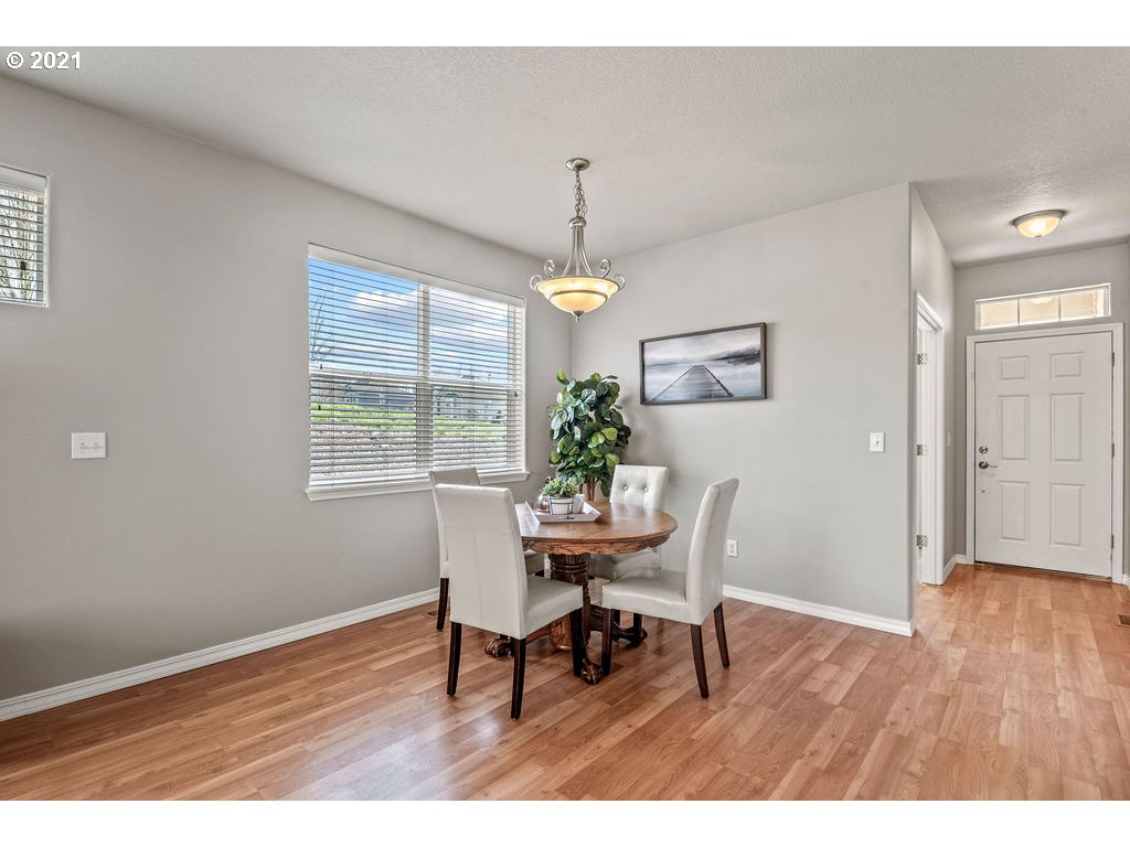 1126 Northwest Meriwether Court Camas, WA 98607 - Photo 14 of 31 Gallery Image 14