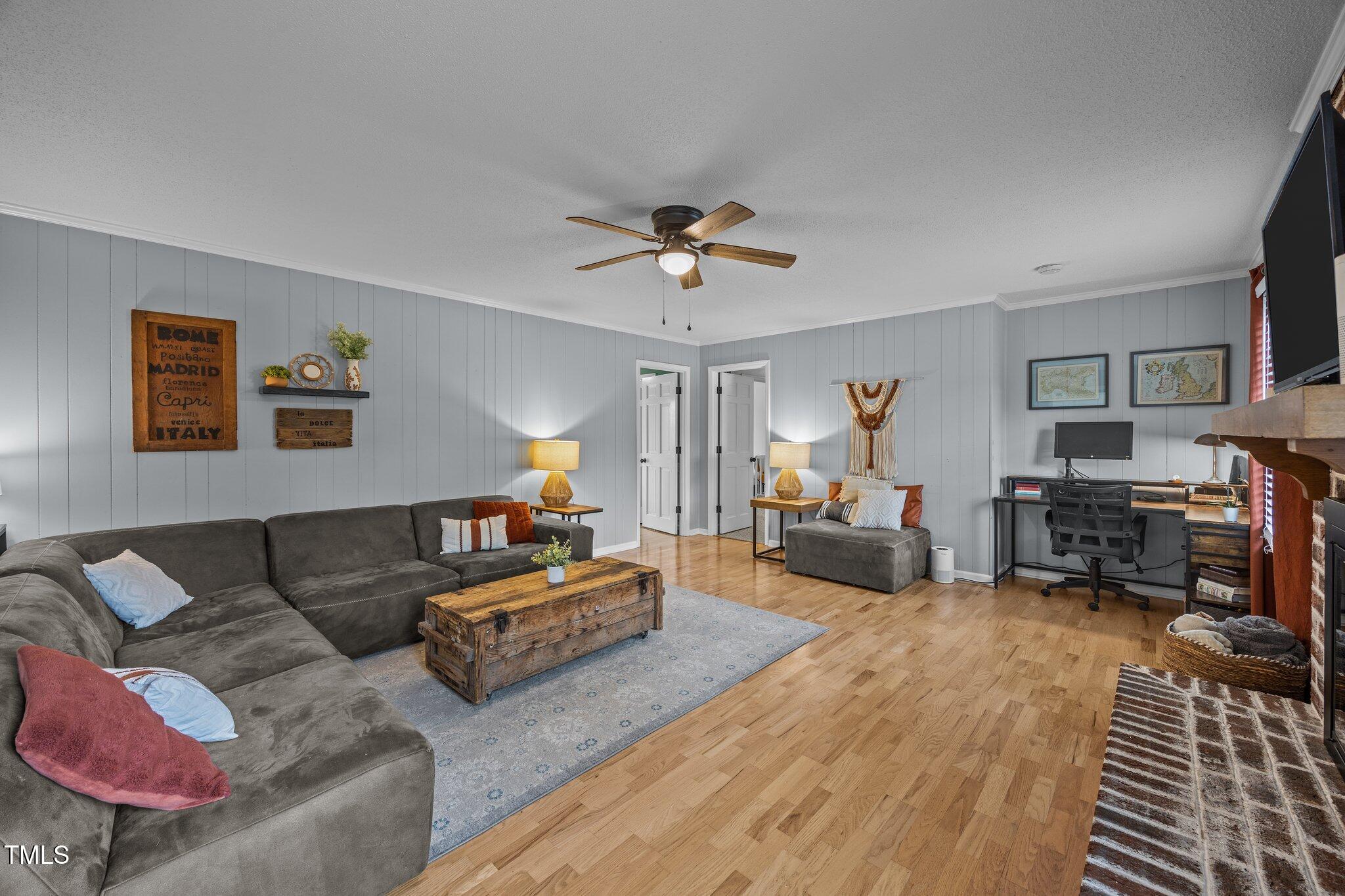 1208 Briarcliff Road Burlington, NC 27215 - Photo 4 of 41 Den