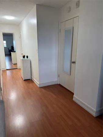 $2,300 | 800 Northeast 195th Street, Unit 605, Miami, FL 33179