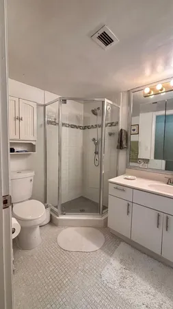 $2,300 | 800 Northeast 195th Street, Unit 605, Miami, FL 33179