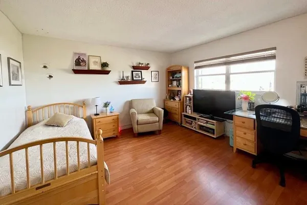 $2,300 | 800 Northeast 195th Street, Unit 605, Miami, FL 33179