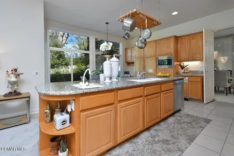 $2,200,000 | 31775 Oak Ranch Court, Westlake Village, CA 91361