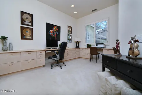 $2,200,000 | 31775 Oak Ranch Court, Westlake Village, CA 91361