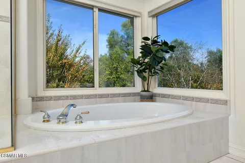 $2,200,000 | 31775 Oak Ranch Court, Westlake Village, CA 91361