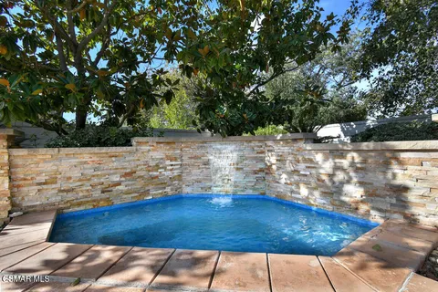 $2,200,000 | 31775 Oak Ranch Court, Westlake Village, CA 91361