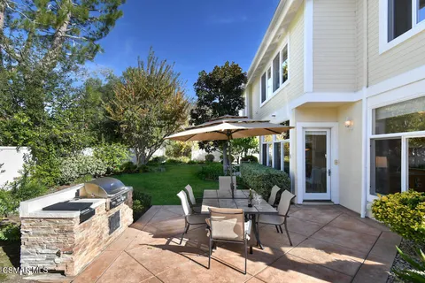 $2,200,000 | 31775 Oak Ranch Court, Westlake Village, CA 91361