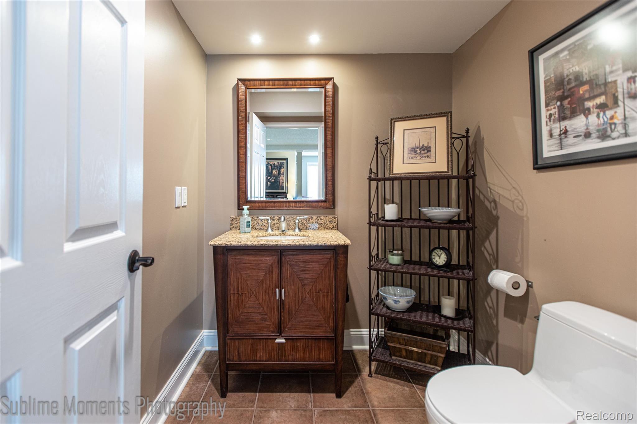 520 Springview Drive Rochester, MI 48307 - Photo 47 of 58 47 - Basement Powder.jpg