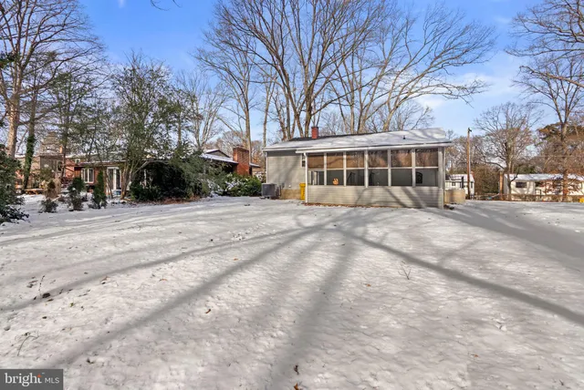 a view of a building with trees