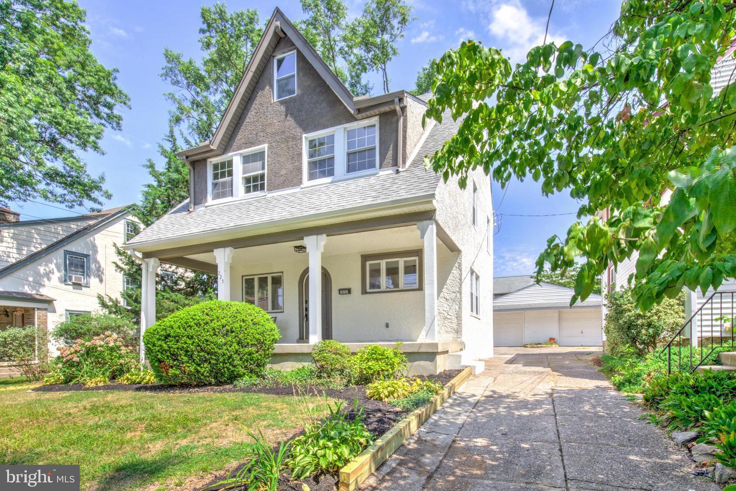 225 Lynbrooke Road Springfield, PA 19064 - Photo 1 of 35 Welcome to 225 Lynbrooke!