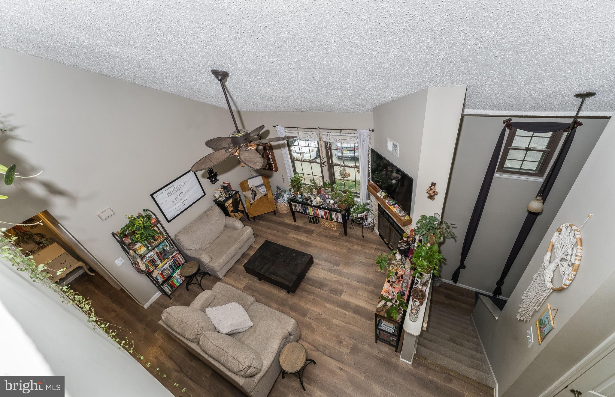 32 Azalea Circle Jackson, NJ 08527 - Photo 23 of 31 Inviting open space with natural light.