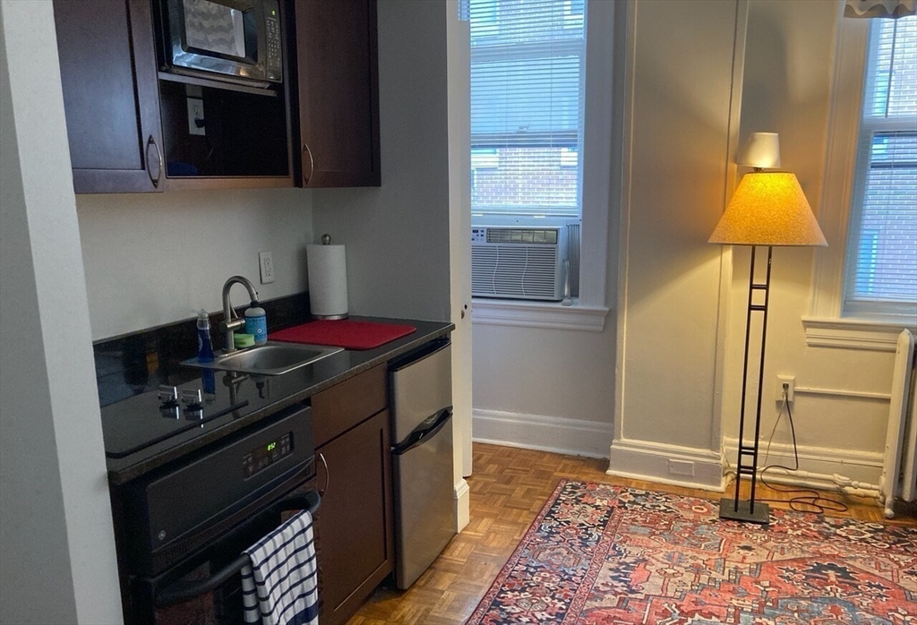 21 Beacon Street, Unit 7K Boston, MA 02108 - Photo 2 of 8
