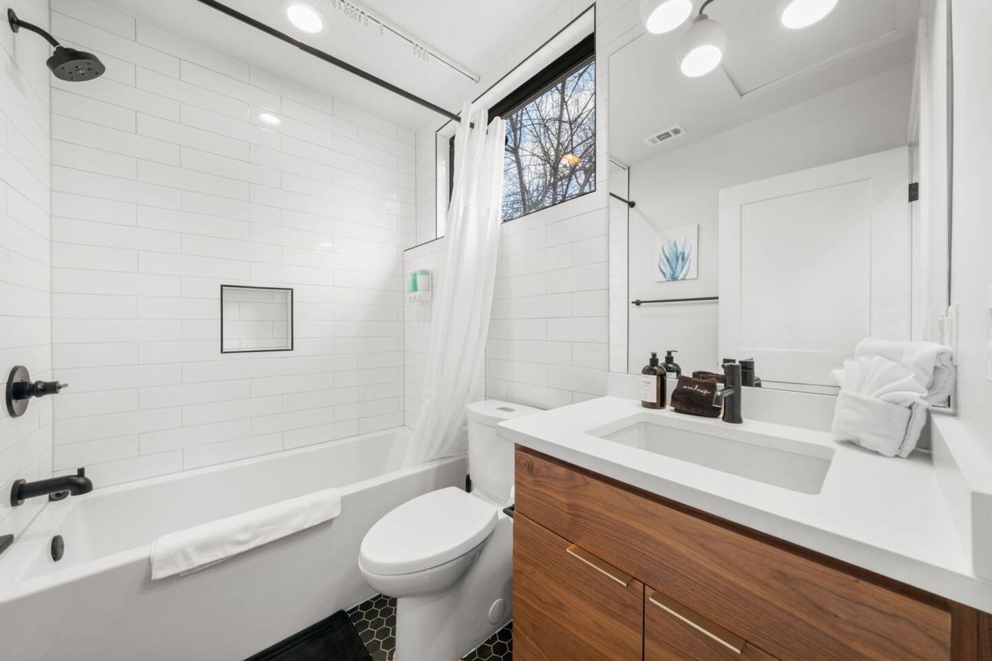 2311 East 8th Street, Unit 2 Austin, TX 78702 - Photo 21 of 37