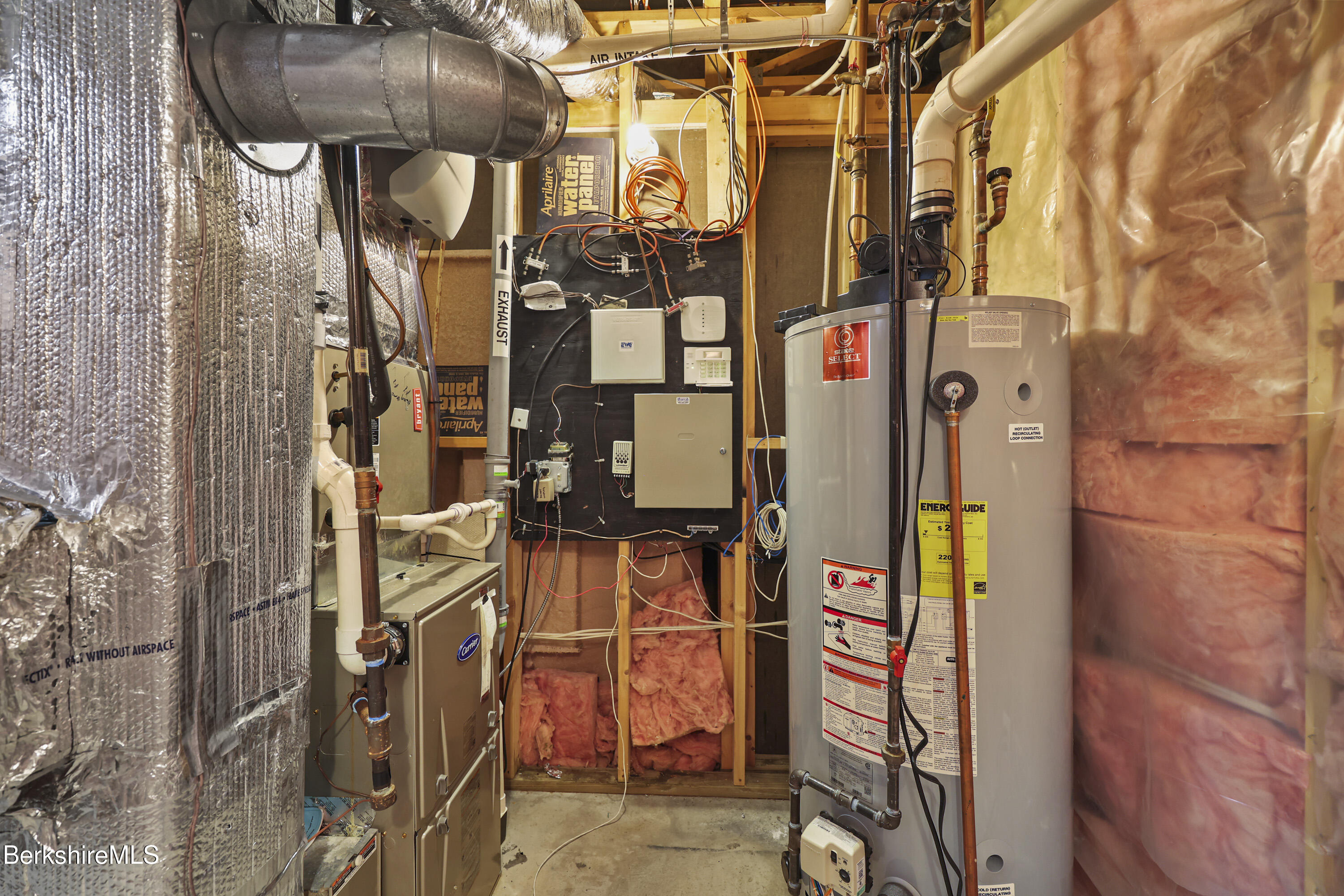 2 Amy Court Pittsfield, MA 01201 - Photo 48 of 50