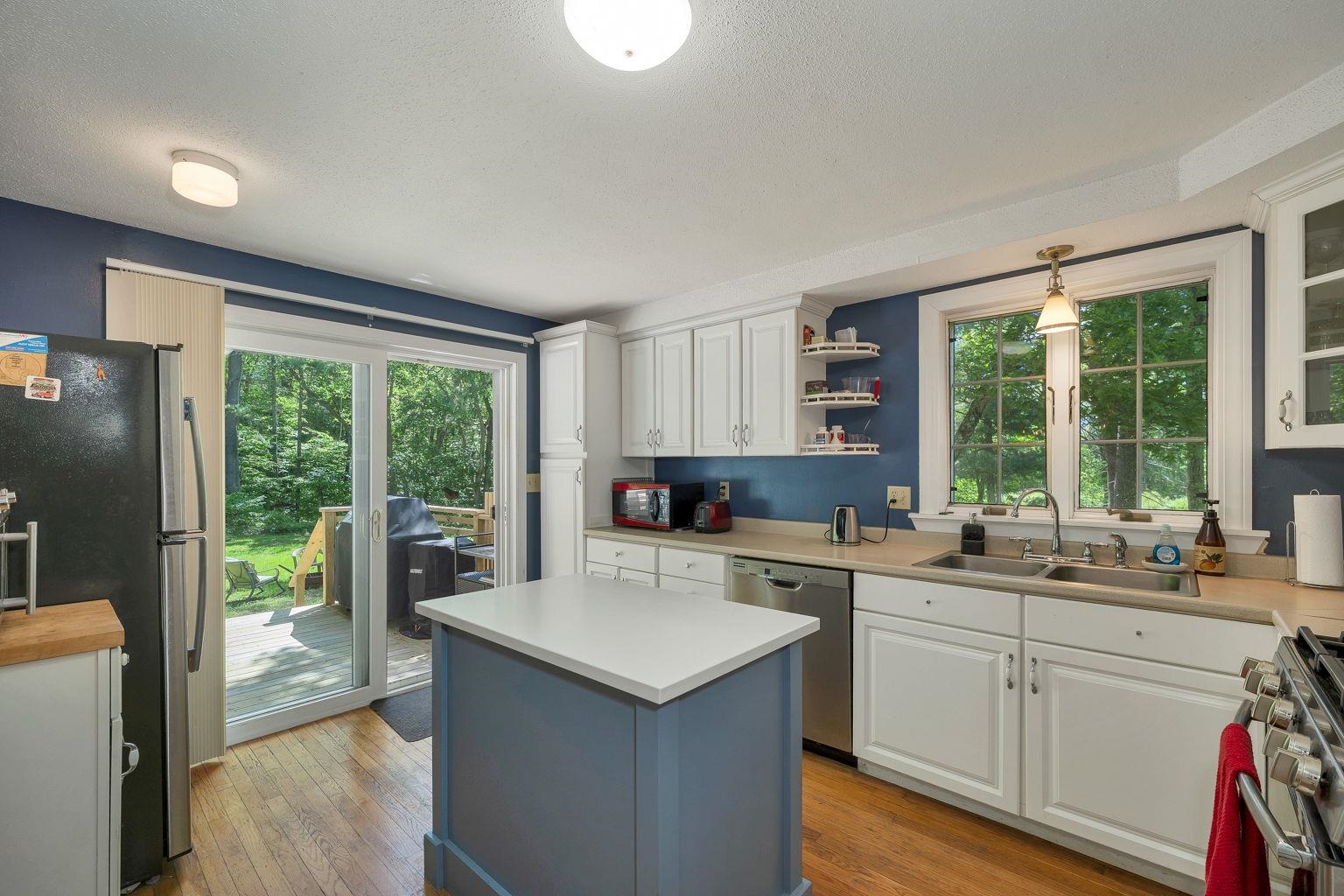 40 Sheldon Road Derry, NH 03038 - Photo 21 of 50