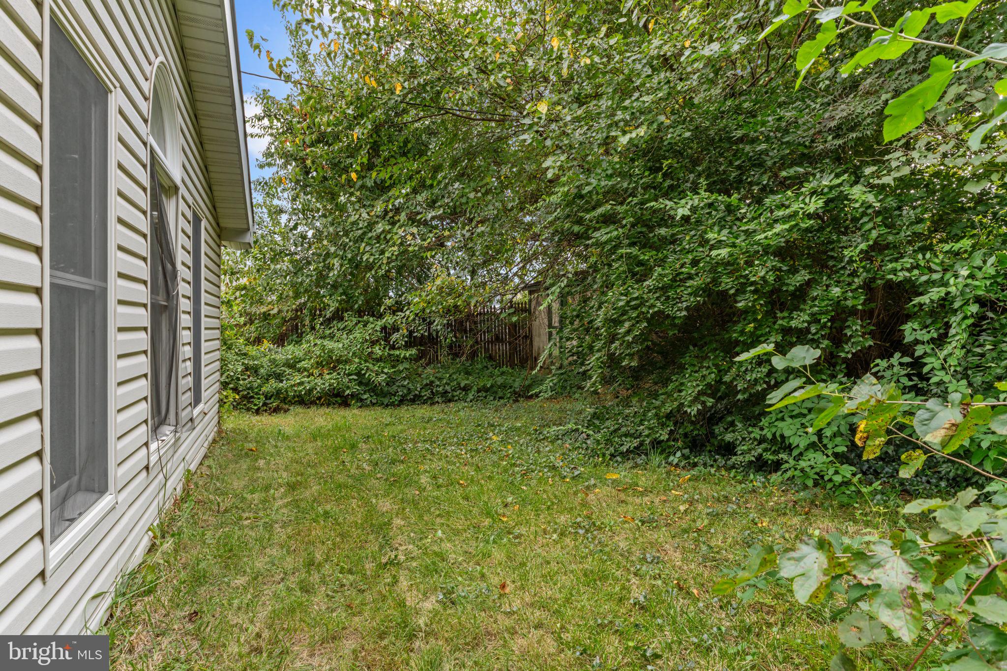 53 Crestwood Road Levittown, PA 19057 - Photo 20 of 24 Gallery Image 20