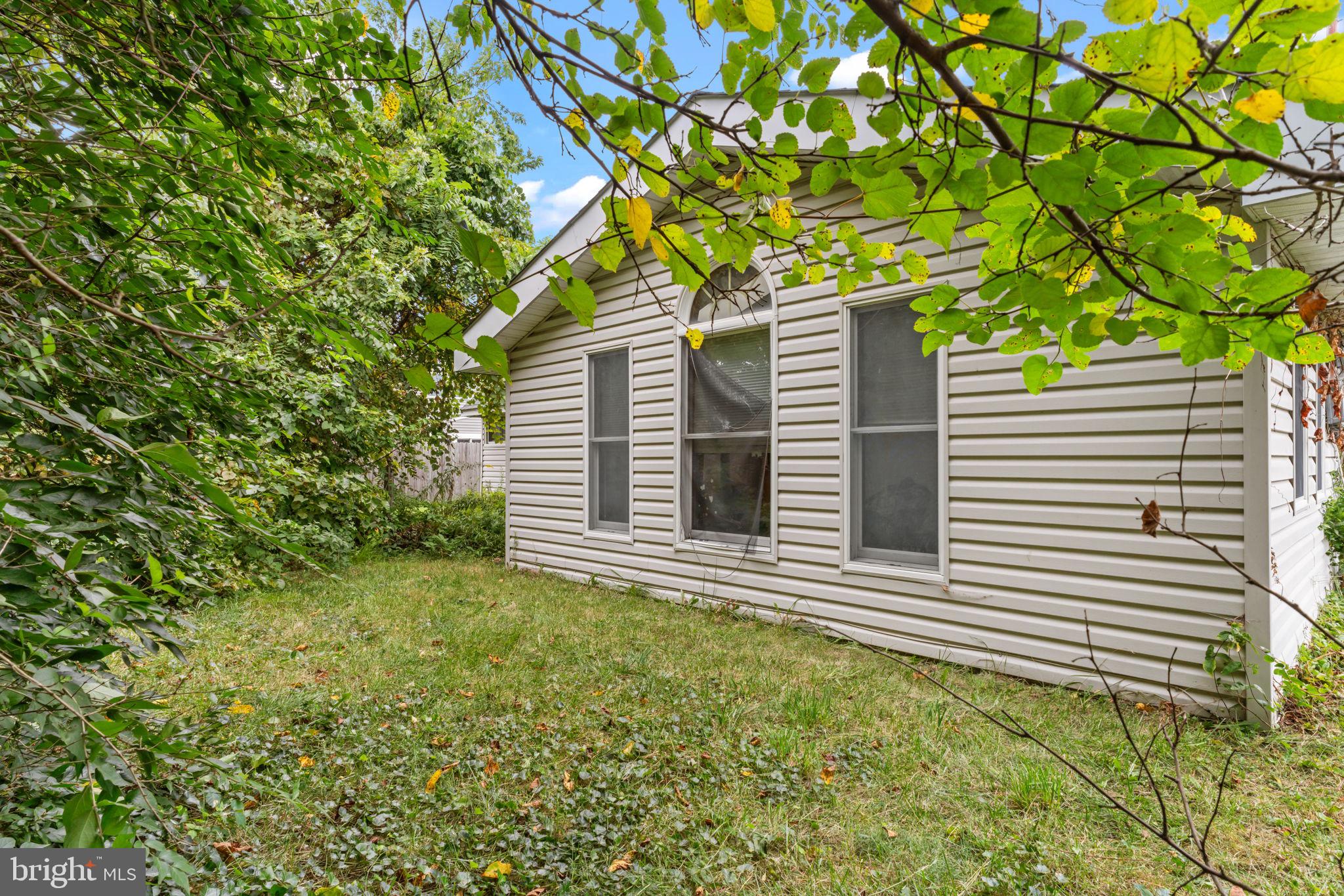 53 Crestwood Road Levittown, PA 19057 - Photo 21 of 24 Gallery Image 21