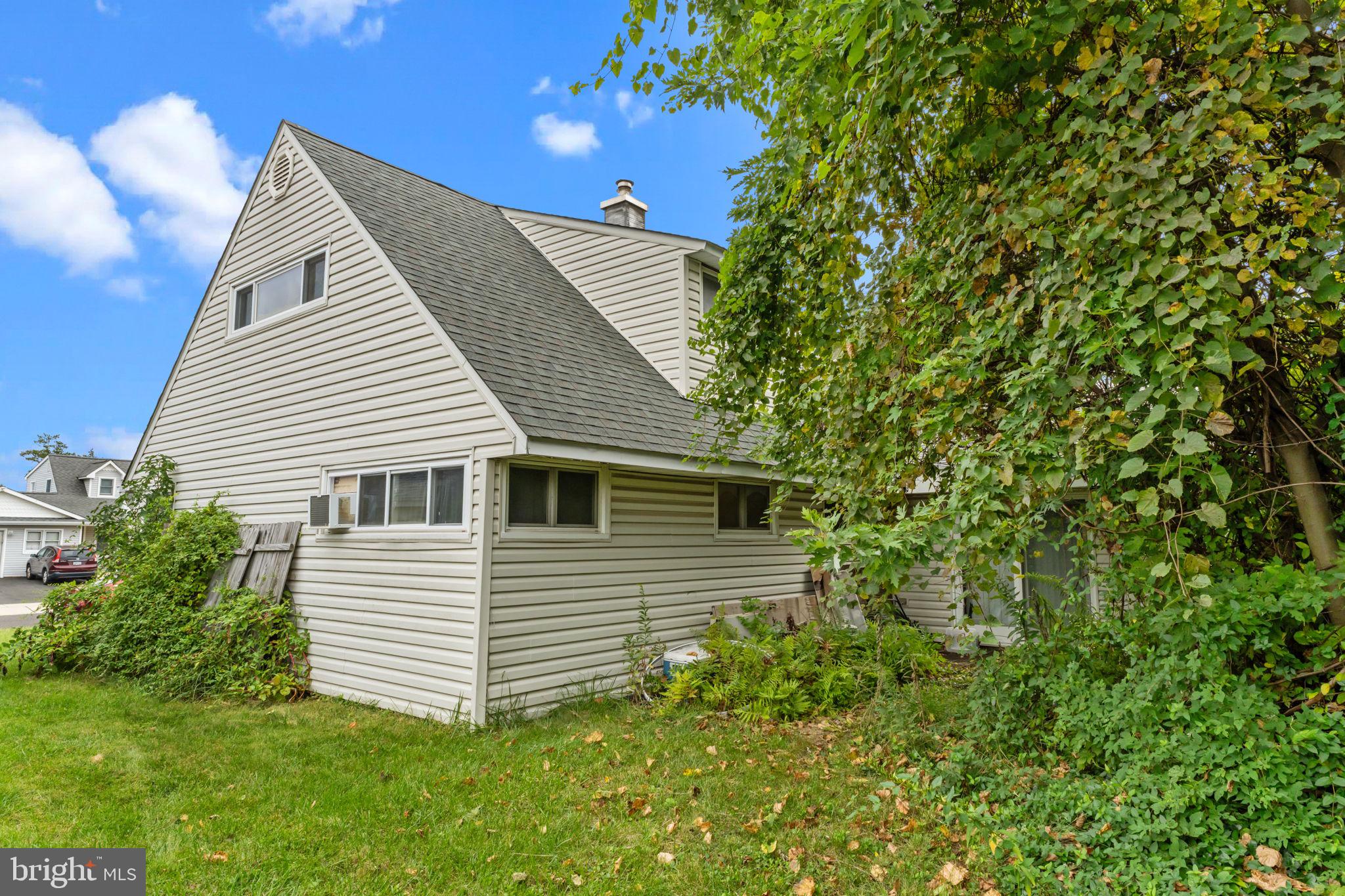 53 Crestwood Road Levittown, PA 19057 - Photo 24 of 24 Gallery Image 24