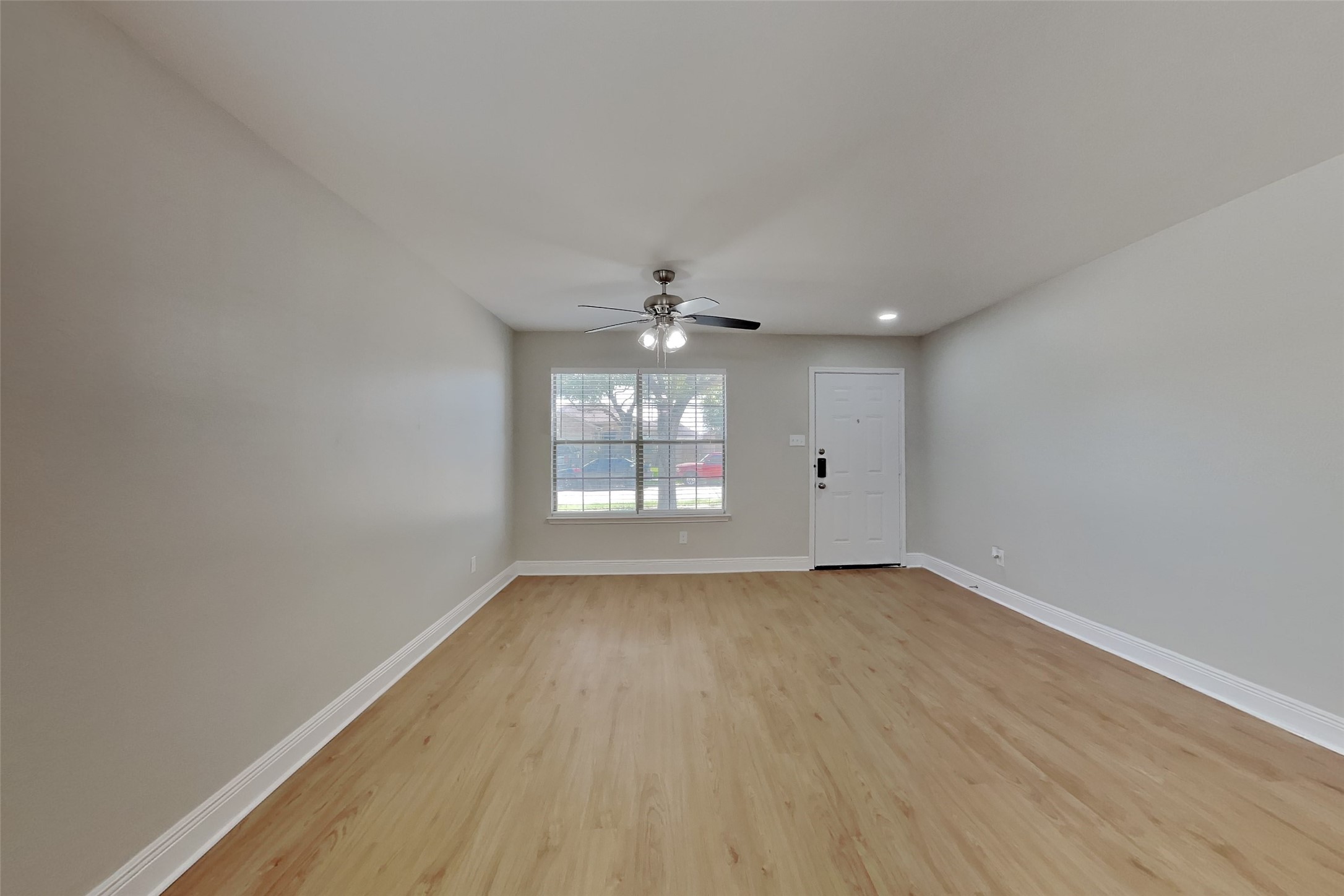 29402 Legends Hill Drive Spring, TX 77386 - Photo 3 of 22