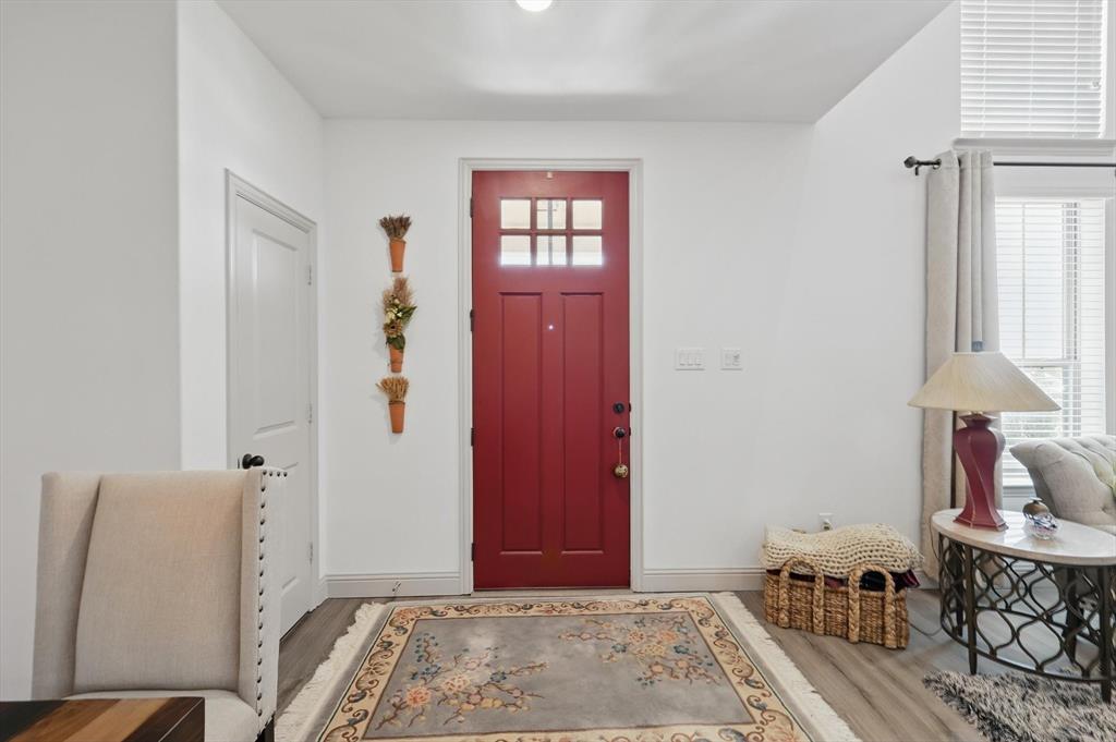 8925 Phoebe Road Frisco, TX 75035 - Photo 5 of 36 Generous Coat Closed hear front entrance