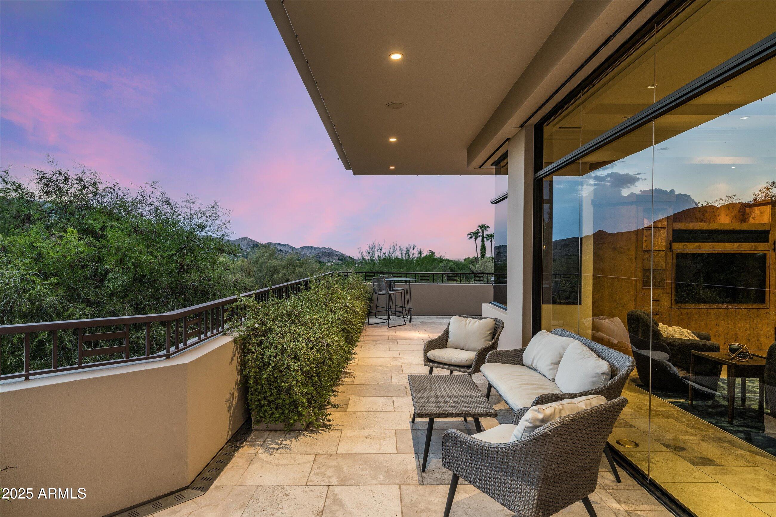 7451 North Las Brisas Lane Paradise Valley, AZ 85253 - Photo 37 of 65 Upper Terrace