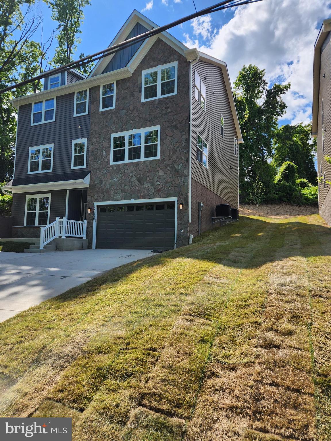 18520 Old Triangle Road Triangle, VA 22172 - Photo 9 of 50 View