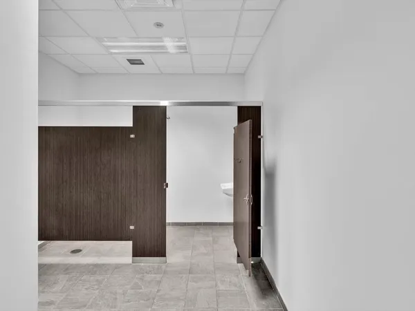 $18 | 2200 North University Drive, Sunrise, FL 33322