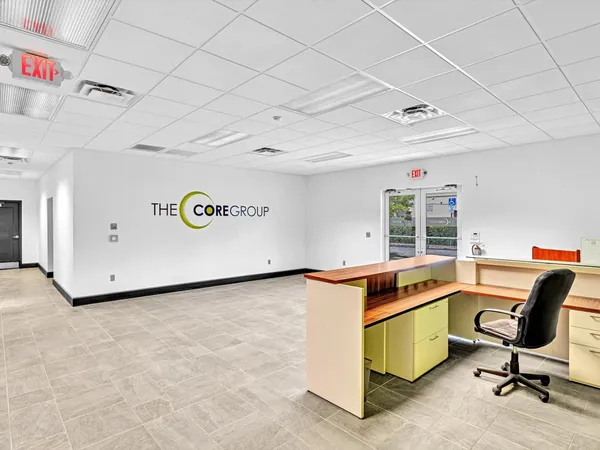 $18 | 2200 North University Drive, Sunrise, FL 33322