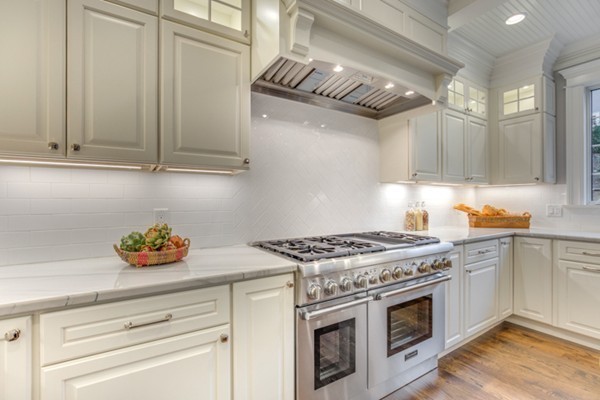 35 Jefferson Road Winchester, MA 01890 - Photo 8 of 30