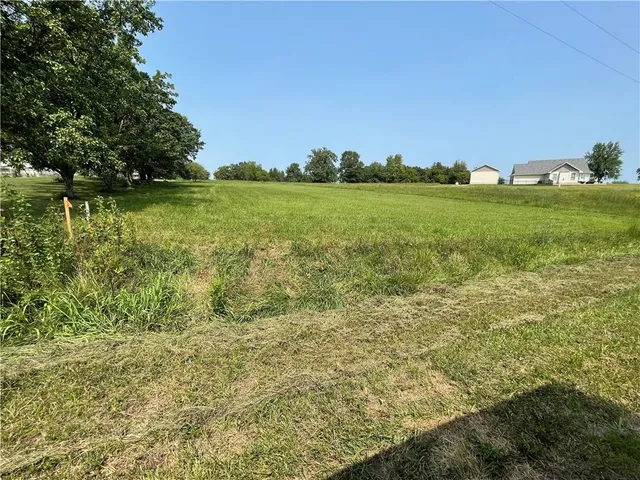 $5,000 | 2433 Fisherman Road, Altamont, MO 64620