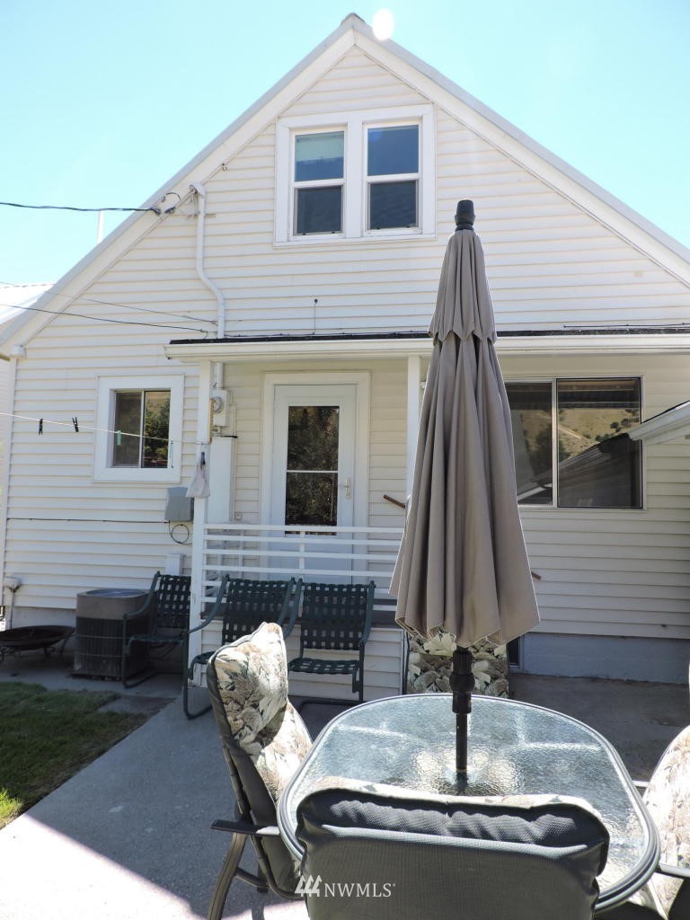 108 Perry Street Cashmere, WA 98815 - Photo 17 of 20 Gallery Image 17