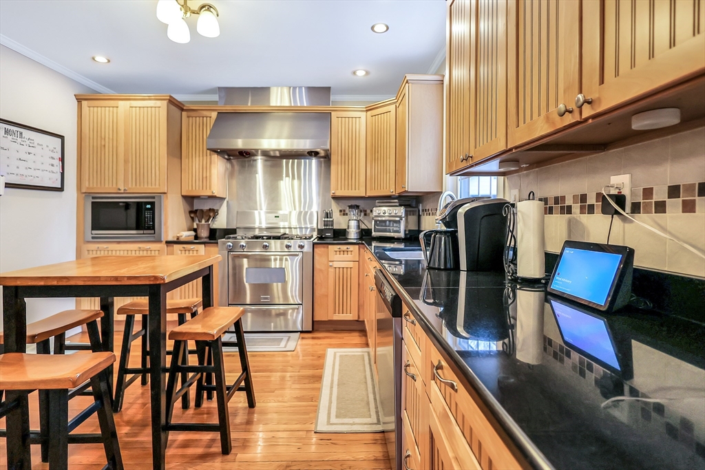 144 Ferry Street Lawrence, MA 01841 - Photo 9 of 40