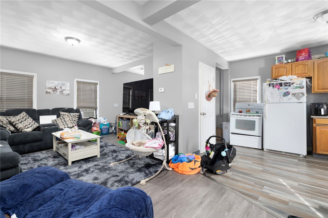 10 Grove Street West Warwick, RI 02893 - Photo 4 of 34