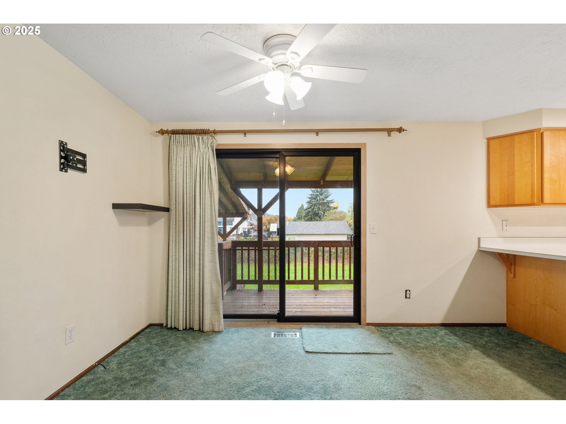 2433 Southeast Barnes Road Gresham, OR 97080 - Photo 9 of 27 a view of a porch with a yard