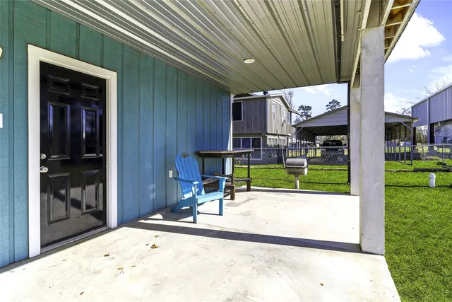 $319,000 | 129 2nd Avenue, Onalaska, TX 77360