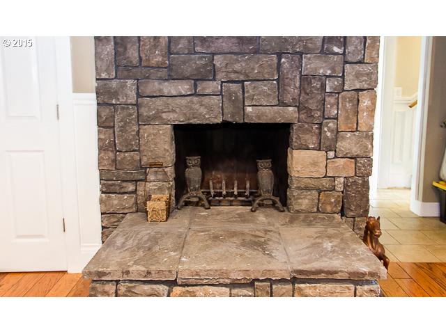 43924 Southeast Phelps Road Sandy, OR 97055 - Photo 10 of 16 Gallery Image 10
