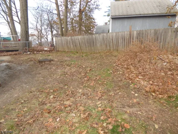 $2,400 | 8 North Glen Avenue, Mount Arlington, NJ 07856