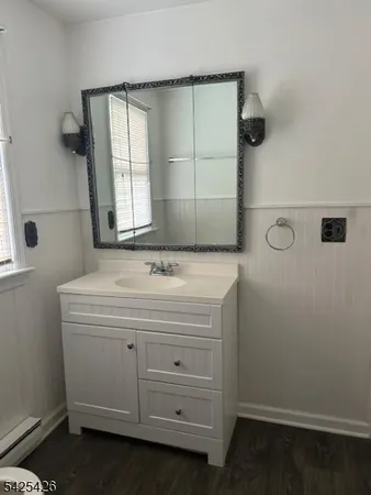 $2,400 | 8 North Glen Avenue, Mount Arlington, NJ 07856