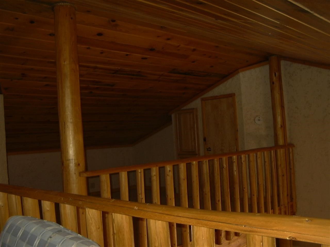 5366 Longhorn Road Snowflake, AZ 85937 - Photo 15 of 29 a view of wooden balcony