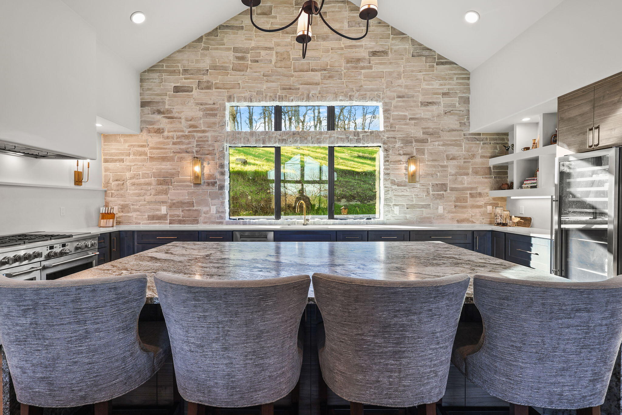 8202 Maynard Road Palo Cedro, CA 96073 - Photo 17 of 74 20-web-or-mls-8Q0A5189_1