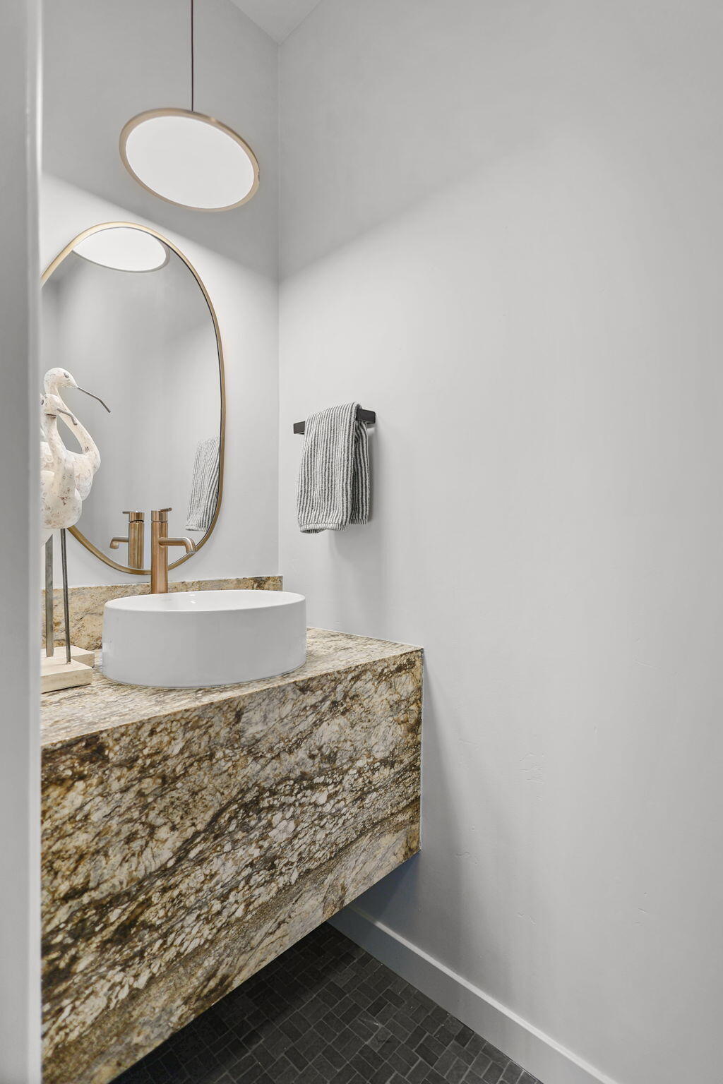 8202 Maynard Road Palo Cedro, CA 96073 - Photo 47 of 74 Guest bath