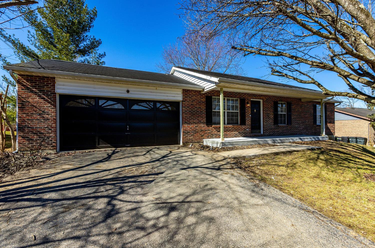 10493 West Mill Road Cincinnati, OH 45240 - Photo 3 of 65
