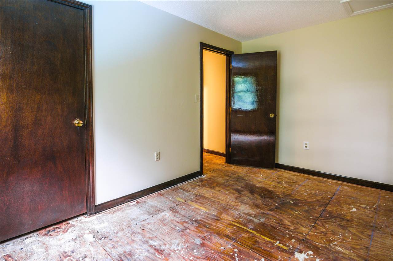 10 South Railroad Avenue, Unit R Derry, NH 03038 - Photo 13 of 16