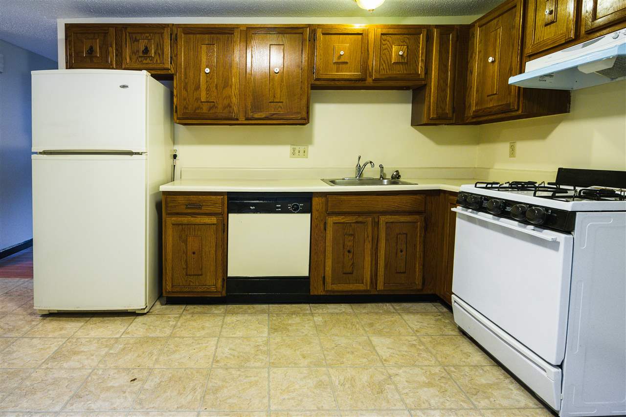 10 South Railroad Avenue, Unit R Derry, NH 03038 - Photo 7 of 16