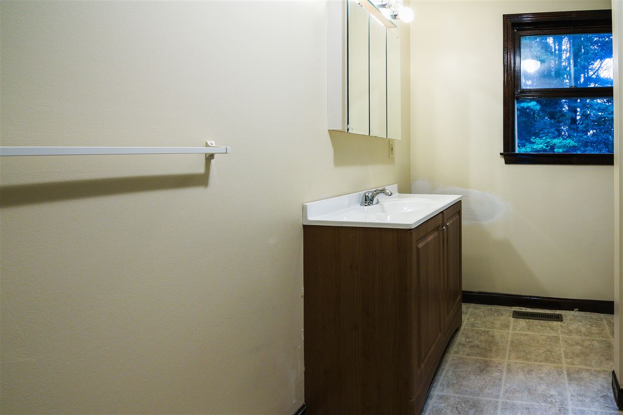 10 South Railroad Avenue, Unit R Derry, NH 03038 - Photo 8 of 16