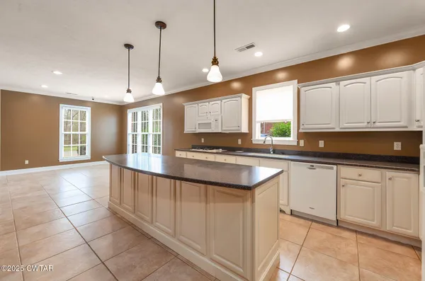 $585,000 | 54 Forest Downs Drive, Jackson, TN 38305