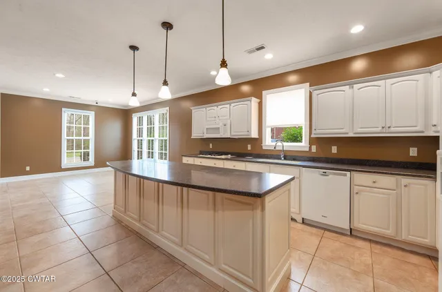 $585,000 | 54 Forest Downs Drive, Jackson, TN 38305