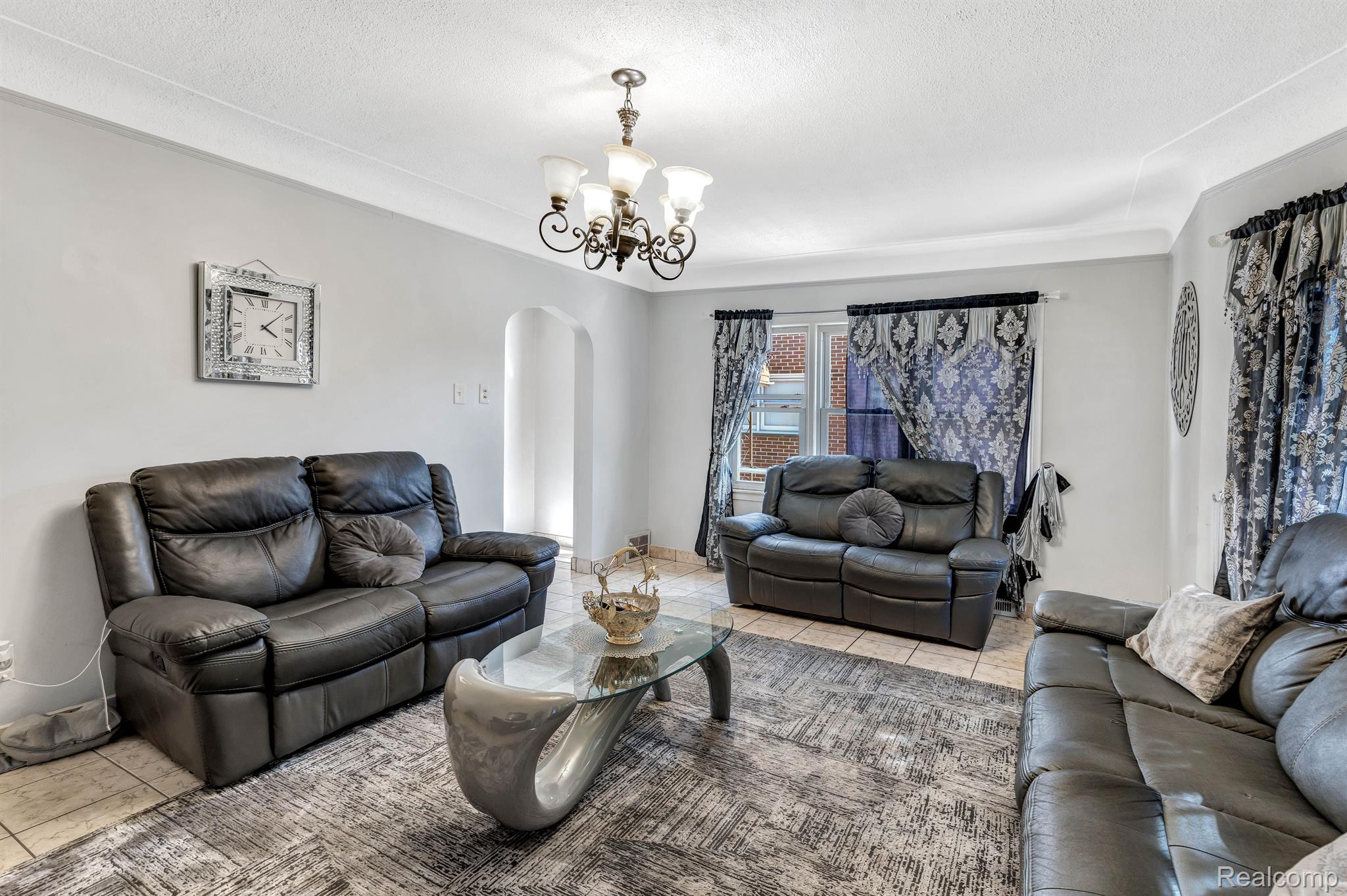 7636 Miller Road Dearborn, MI 48126 - Photo 18 of 31 Gallery Image 18