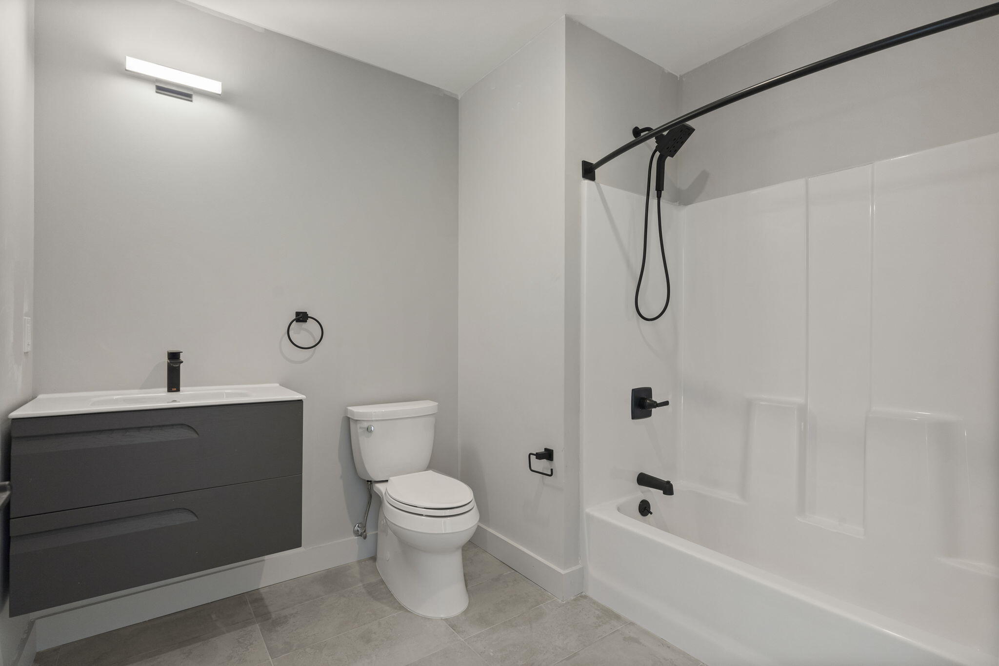 75 Chestnut Street, Unit 405 Portland, ME 04101 - Photo 16 of 46 bathroom
