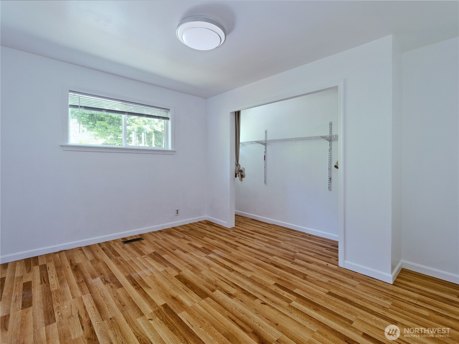 423 Lind Avenue Southwest Renton, WA 98057 - Photo 14 of 33
